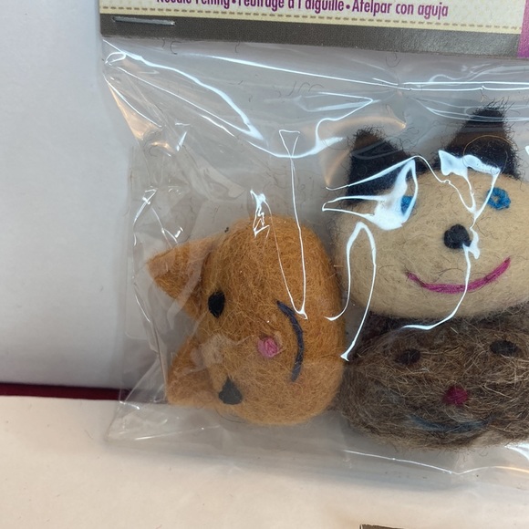 Cat Faces Embellishments Needle Felting 100% Wool Felt Crafts Dimensions - Picture 3 of 13